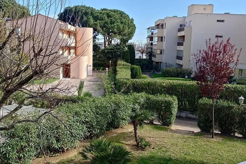 Magnifique 2 Pieces Piscine Parking Plage A Pied Tennis Vallauris Apartament